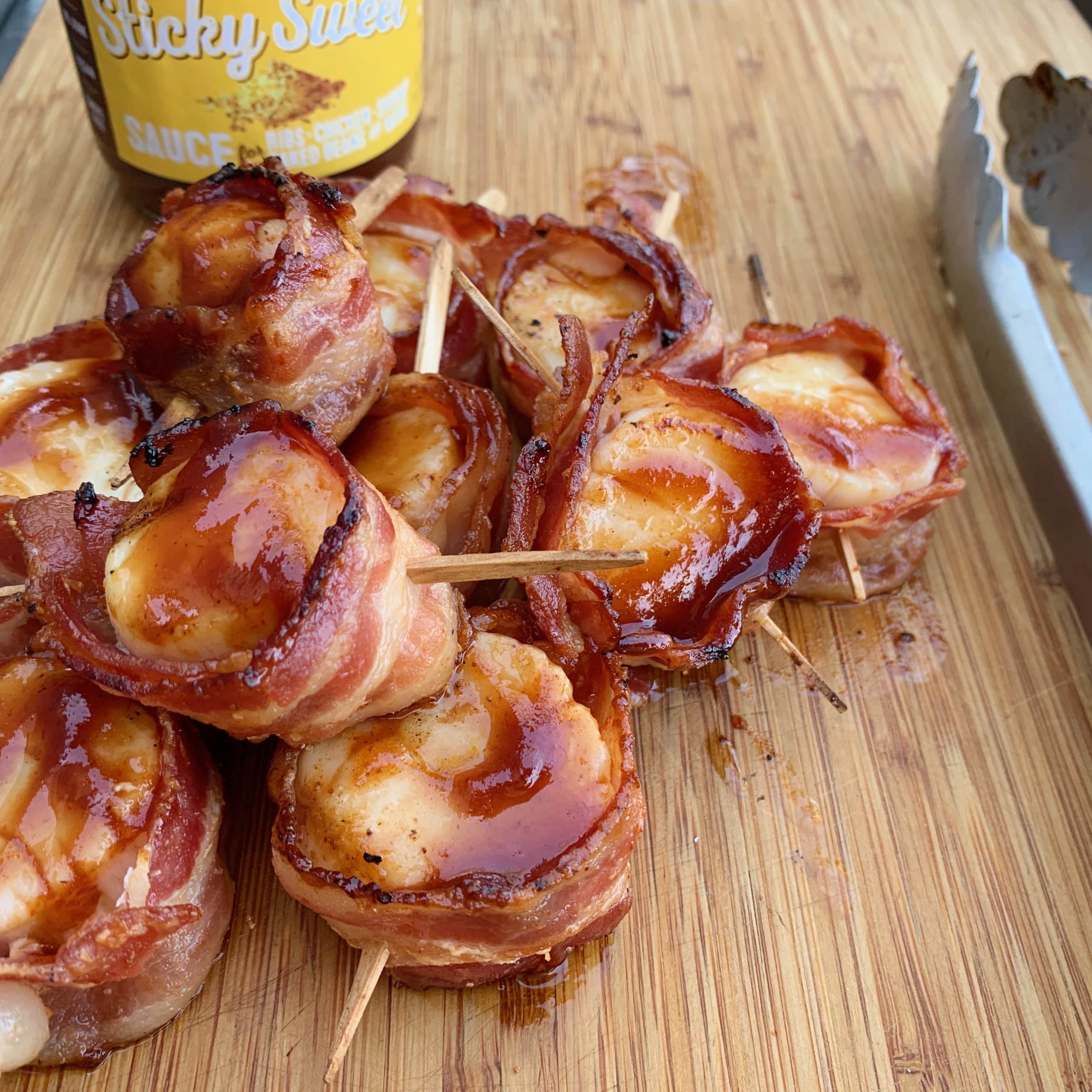 Bacon Wrapped Scallops
 &ndash; Sauce Goddess